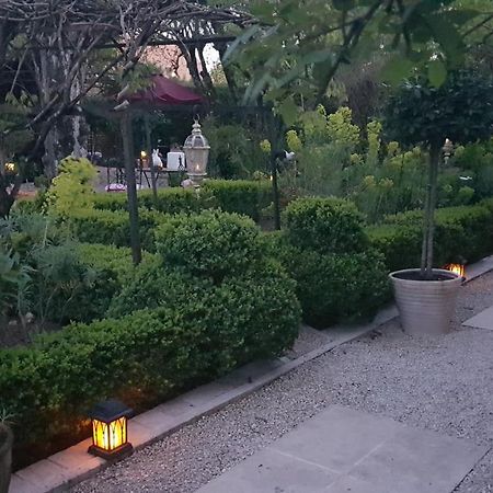 Chambres D'Hotes Jardin D'Ivoire Saint-Gervais-la-Foret Luaran gambar