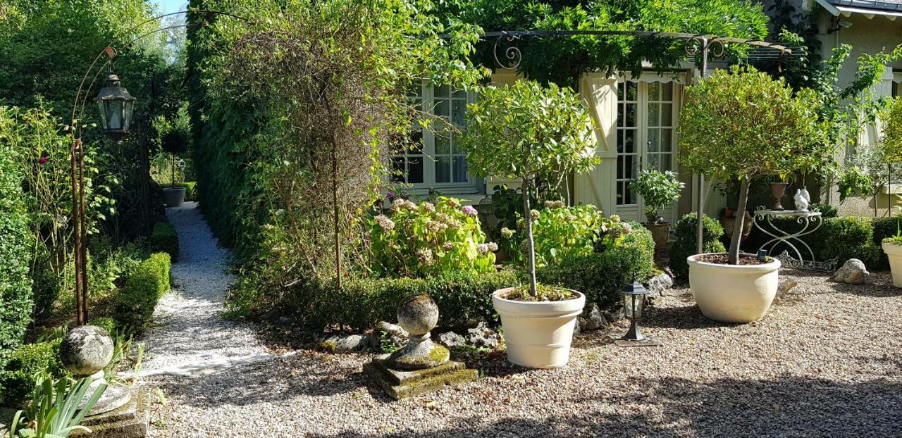 Chambres D'Hotes Jardin D'Ivoire Saint-Gervais-la-Foret Luaran gambar